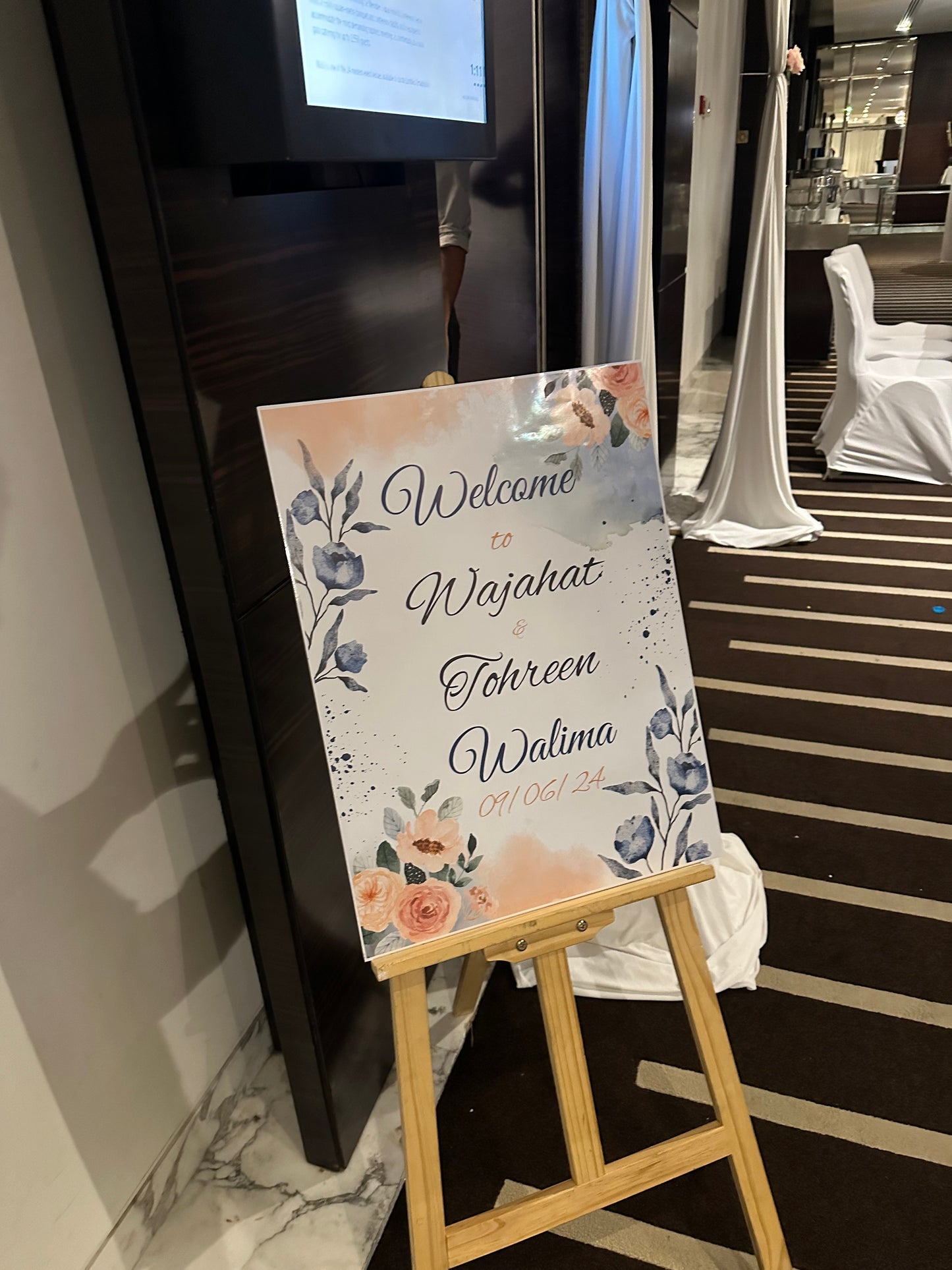 Blue Theme reception board